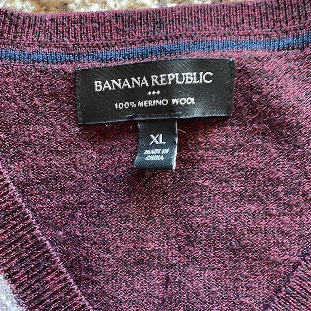 Banana Republic Mens XL Merino Wool V Neck Sweater